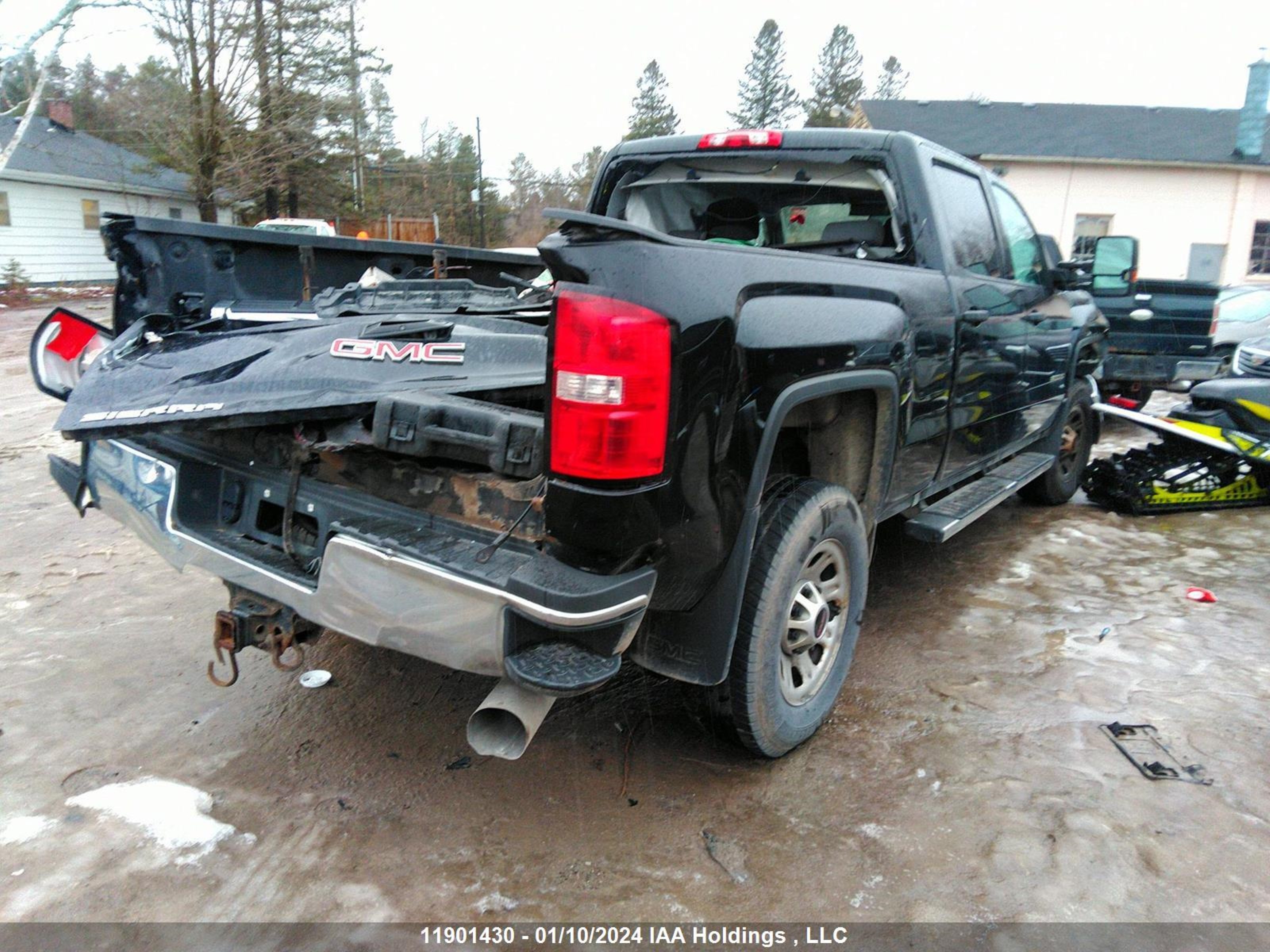 Photo 3 VIN: 1GT12NEY9KF100866 - GMC SIERRA 