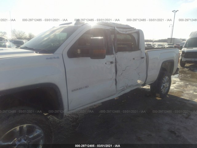 Photo 5 VIN: 1GT12RE81GF142611 - GMC SIERRA 2500HD 