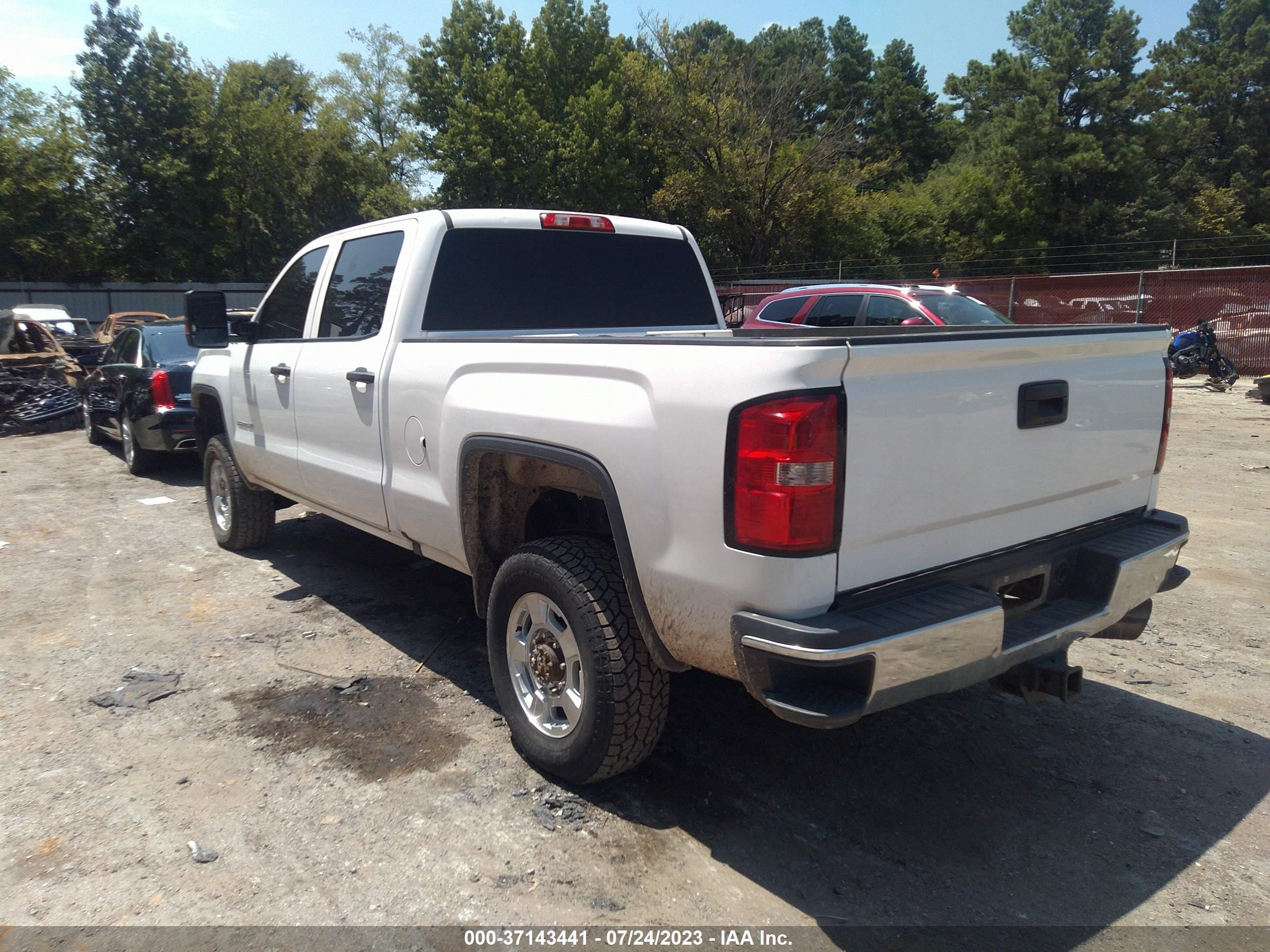 Photo 2 VIN: 1GT12RE87GF136117 - GMC SIERRA 