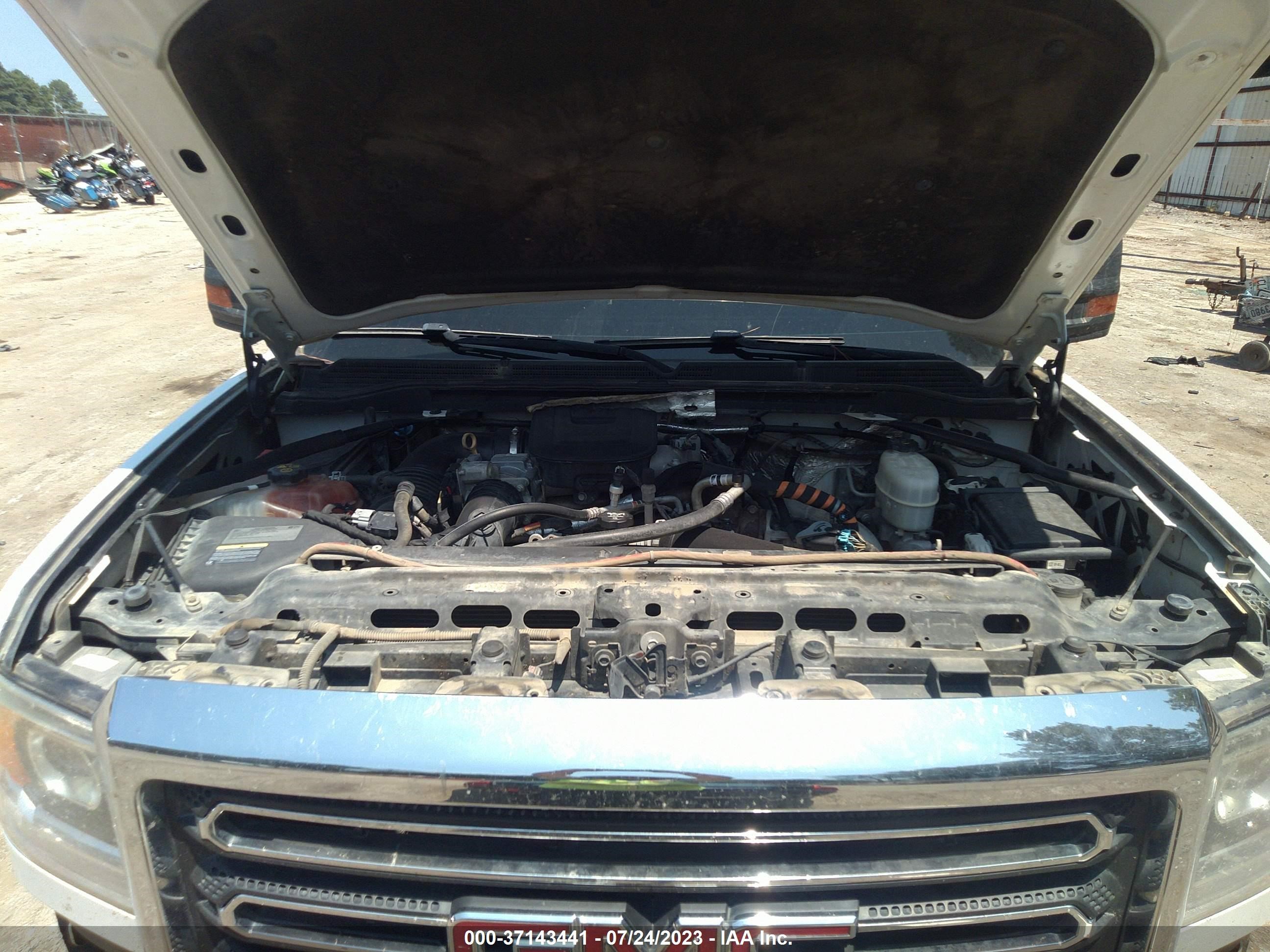 Photo 9 VIN: 1GT12RE87GF136117 - GMC SIERRA 