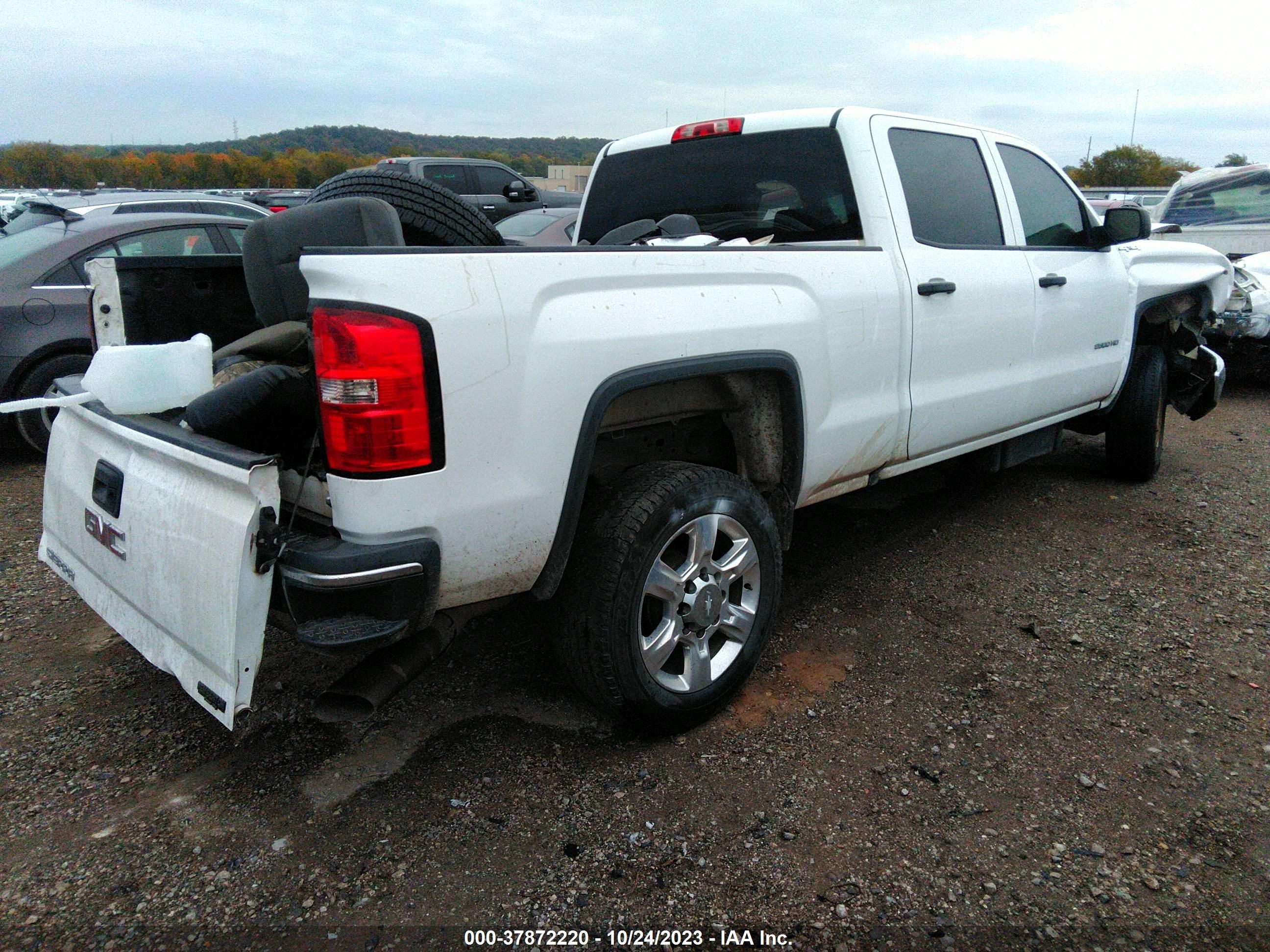 Photo 3 VIN: 1GT12RE89GF150293 - GMC SIERRA 