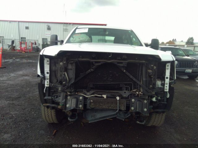 Photo 5 VIN: 1GT12RE89GF219581 - GMC SIERRA 2500HD 