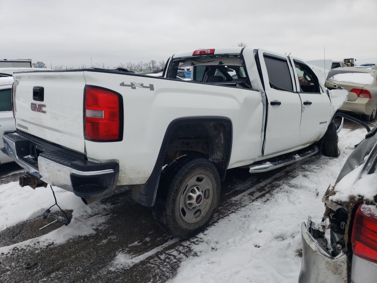 Photo 2 VIN: 1GT12REG1GF250704 - GMC SIERRA 