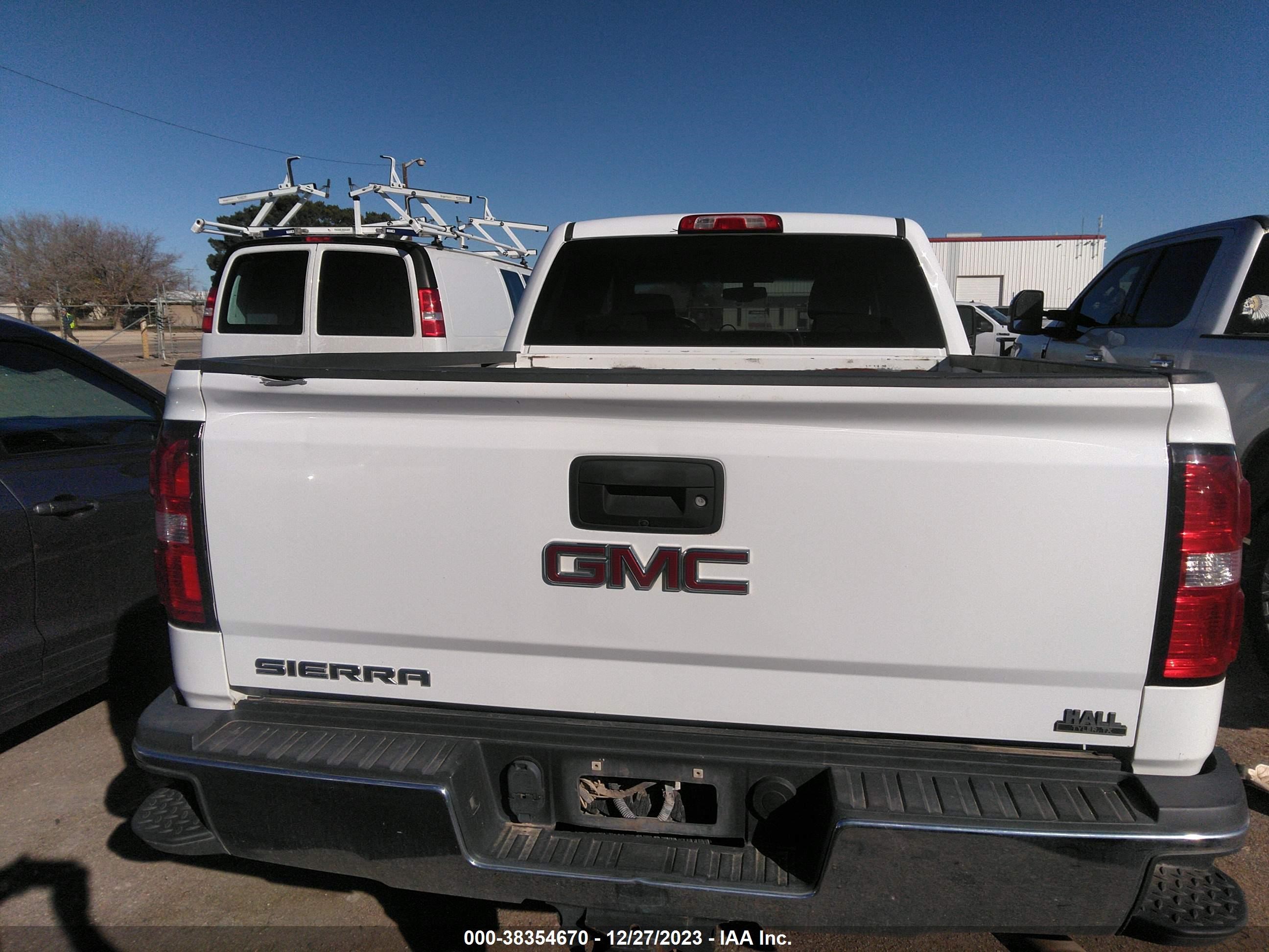 Photo 16 VIN: 1GT12REG7GF114996 - GMC SIERRA 