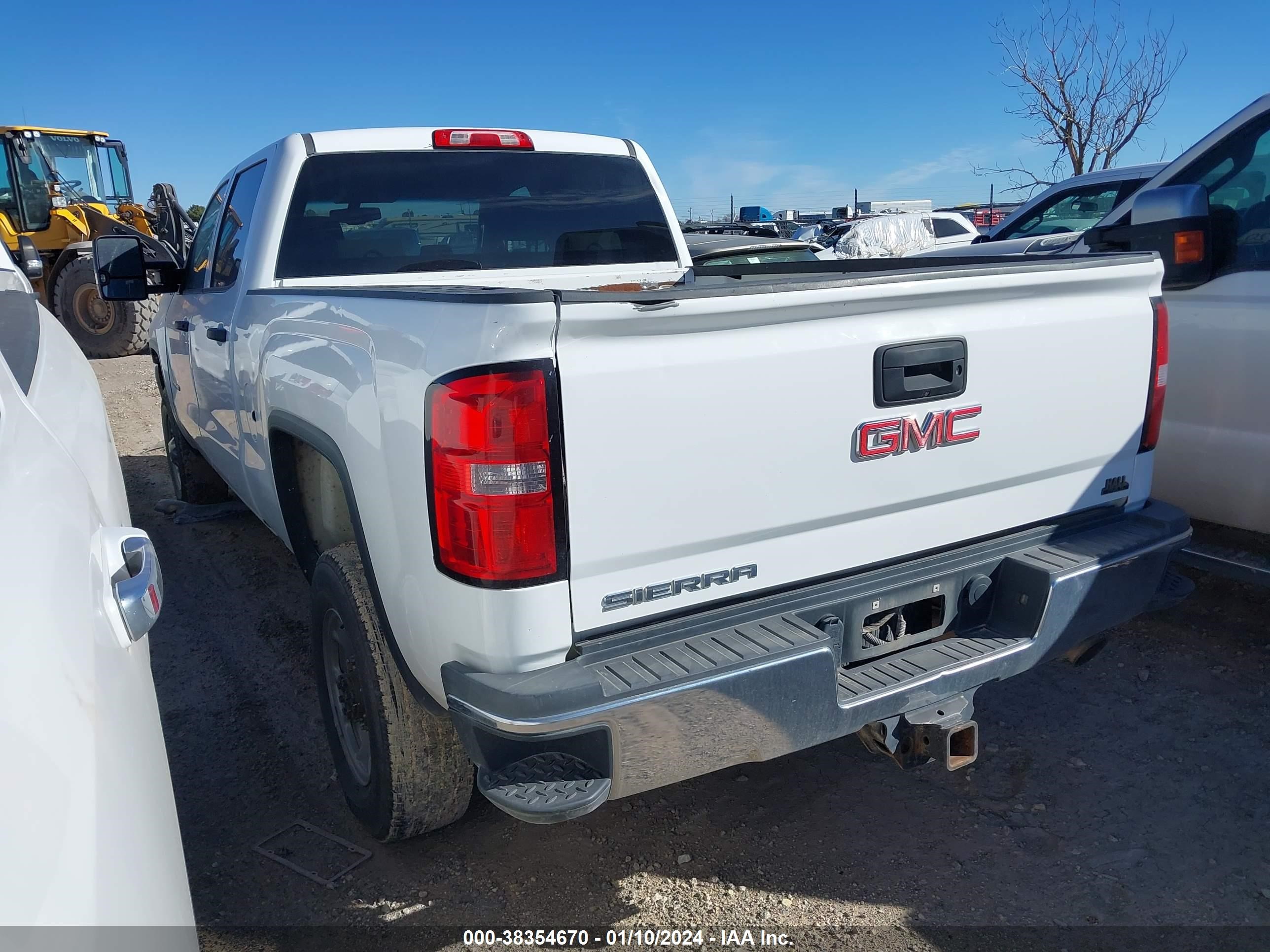 Photo 2 VIN: 1GT12REG7GF114996 - GMC SIERRA 