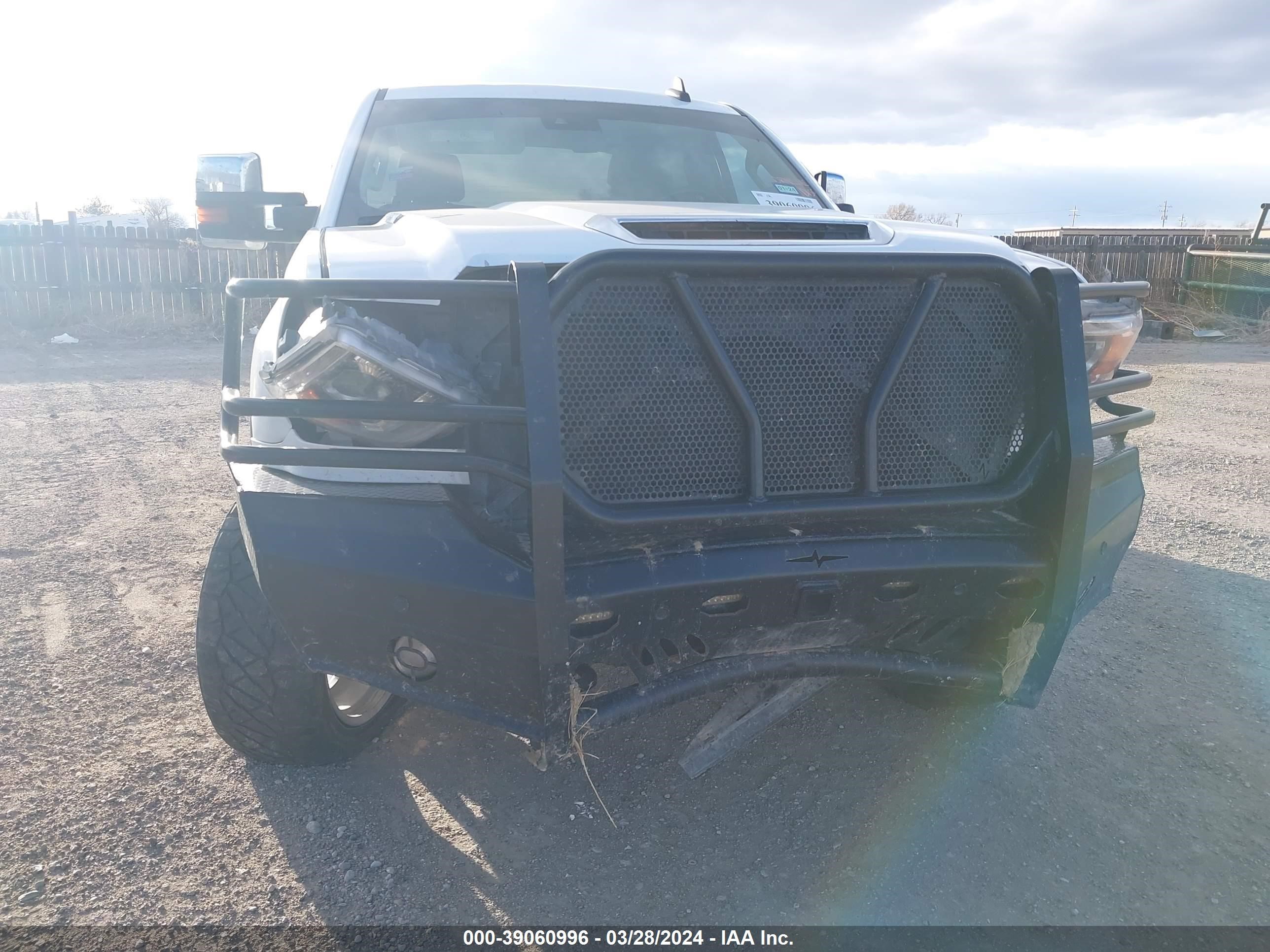 Photo 12 VIN: 1GT12REY7KF281893 - GMC SIERRA 