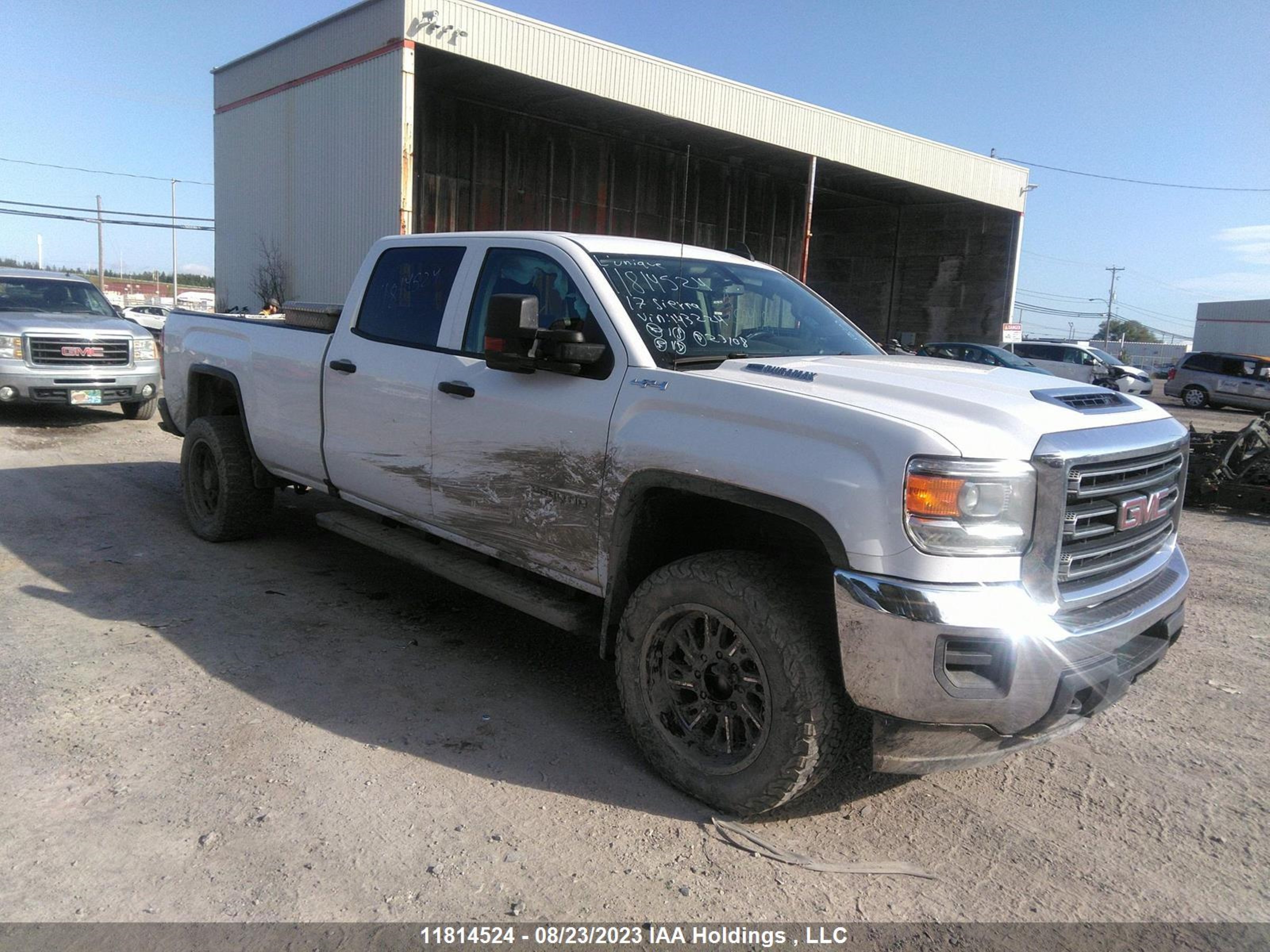 Photo 0 VIN: 1GT12REY8HF143224 - GMC SIERRA 