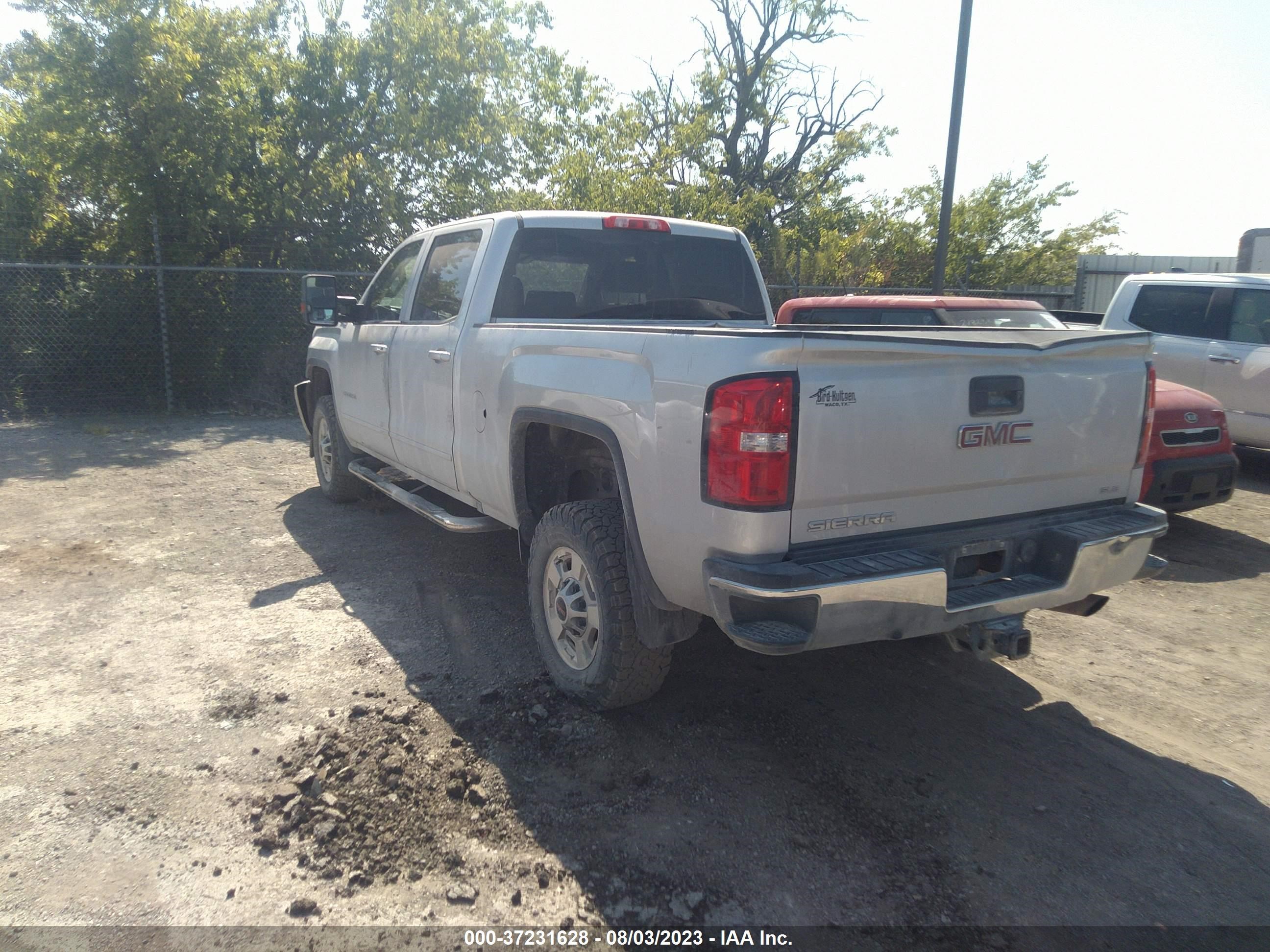 Photo 2 VIN: 1GT12SEG1HF153639 - GMC SIERRA 