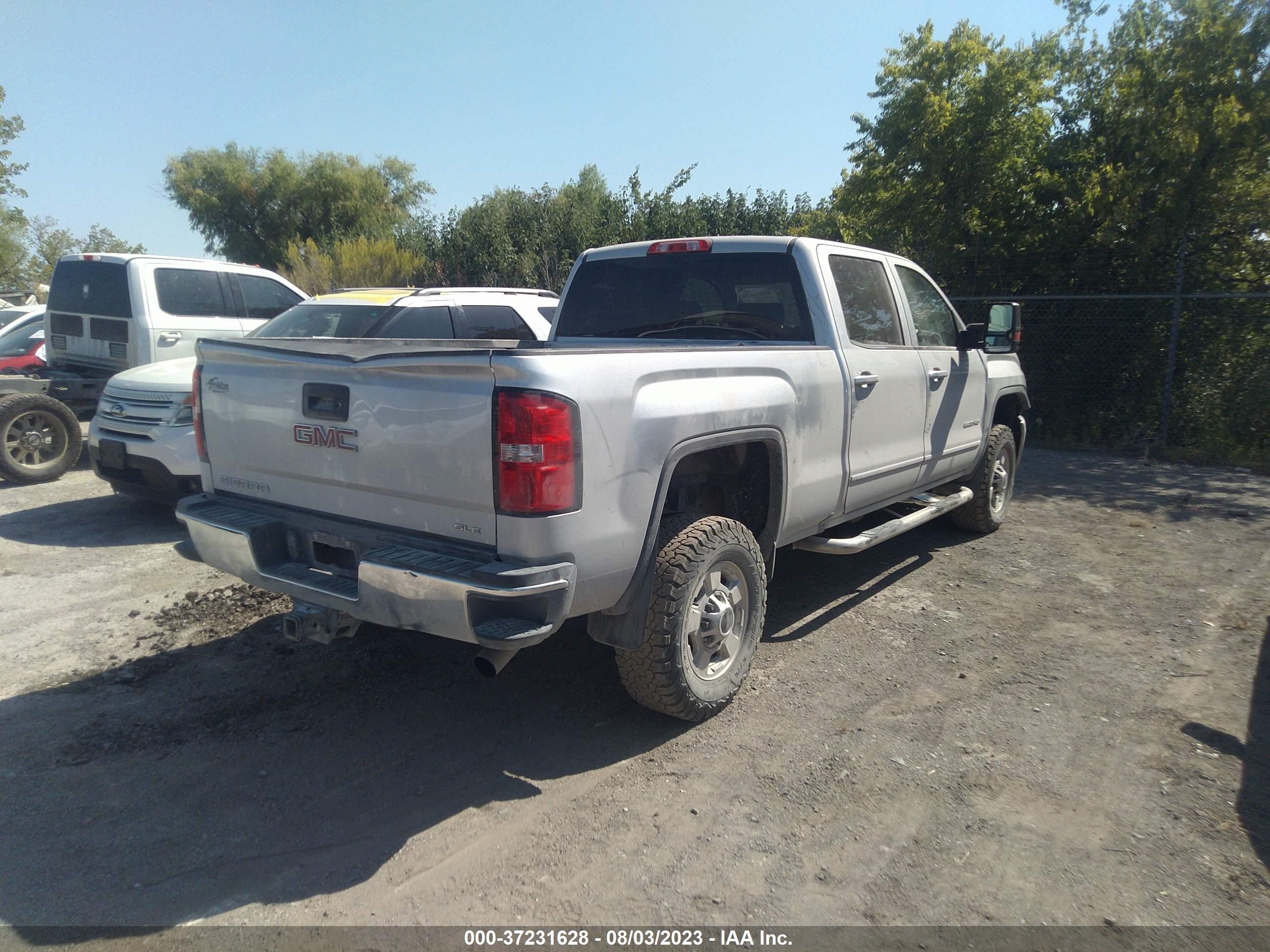 Photo 3 VIN: 1GT12SEG1HF153639 - GMC SIERRA 