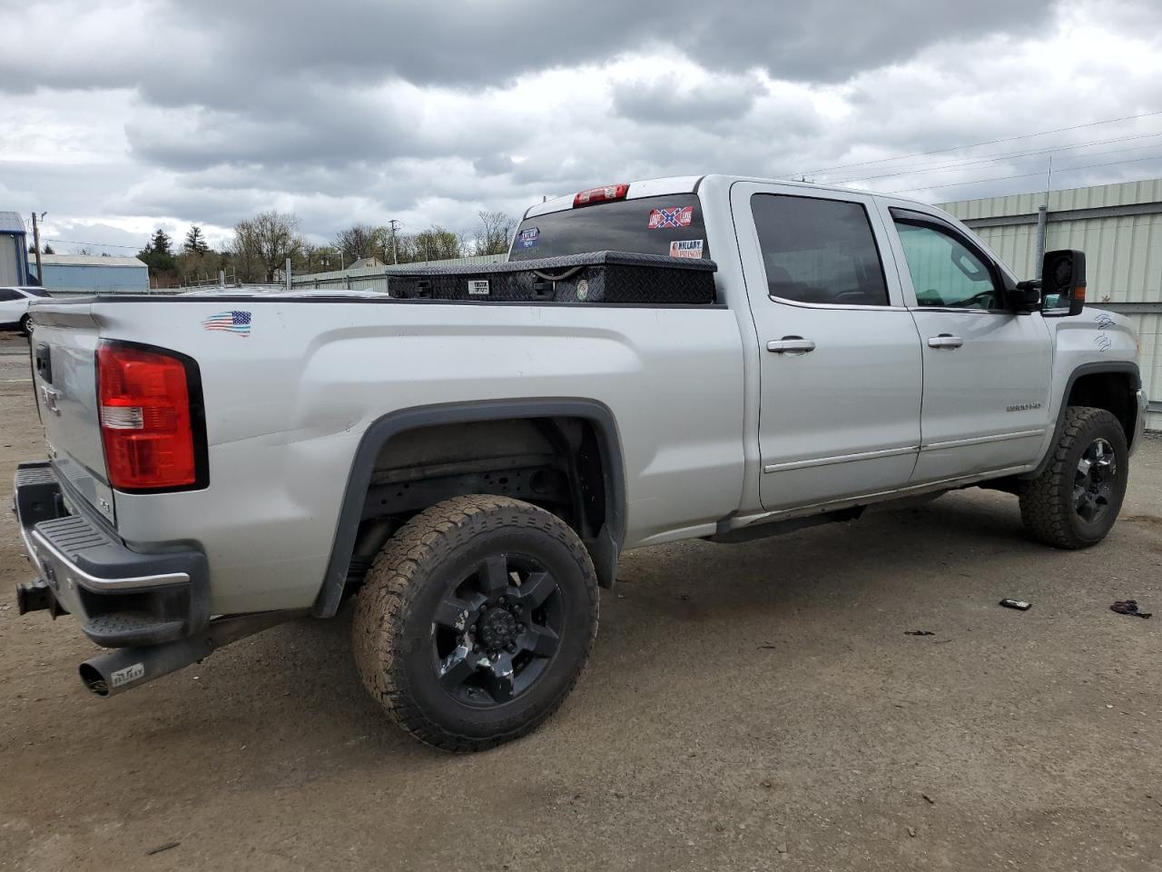 Photo 2 VIN: 1GT12SEG3GF106952 - GMC SIERRA 