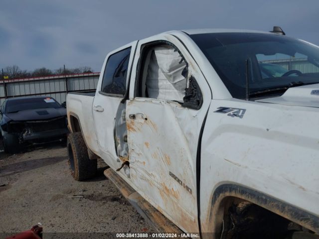 Photo 5 VIN: 1GT12SEY0JF253438 - GMC SIERRA 2500HD 