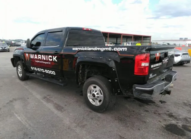 Photo 2 VIN: 1GT12SEY6HF144315 - GMC SIERRA 2500HD 