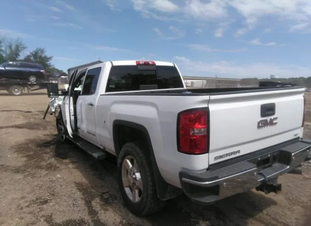 Photo 2 VIN: 1GT12TE88GF280854 - GMC SIERRA 2500HD 