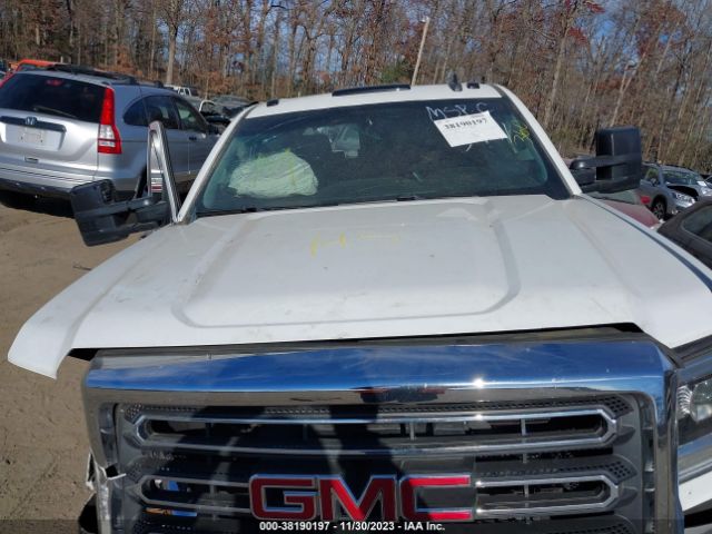 Photo 9 VIN: 1GT12TEG8HF155491 - GMC SIERRA 2500HD 