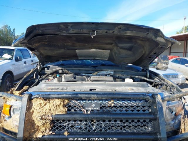 Photo 9 VIN: 1GT12TEY1JF115980 - GMC SIERRA 