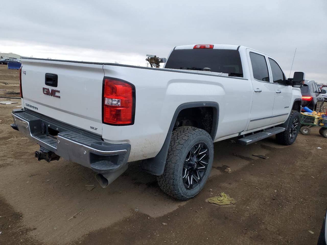 Photo 2 VIN: 1GT12TEY2JF188114 - GMC SIERRA 