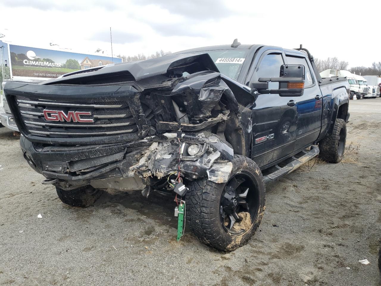 Photo 0 VIN: 1GT12TEY4JF230721 - GMC SIERRA 