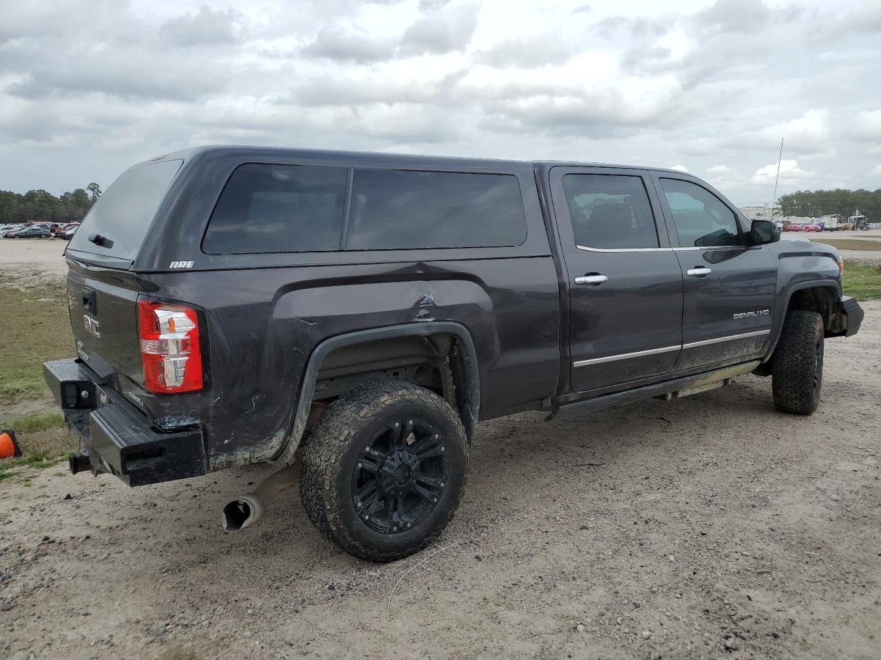 Photo 2 VIN: 1GT12UE81GF141347 - GMC SIERRA 