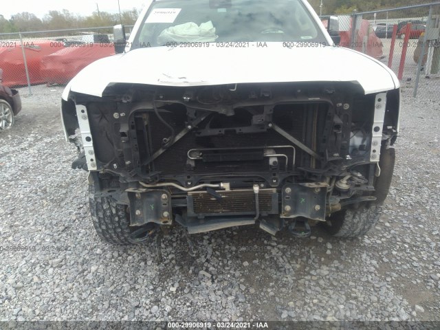 Photo 5 VIN: 1GT12UE84GF210869 - GMC SIERRA 2500HD 