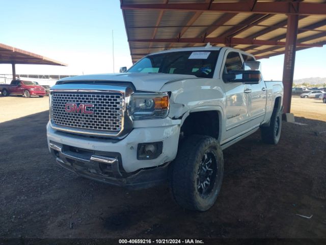 Photo 5 VIN: 1GT12UE85GF157972 - GMC SIERRA 