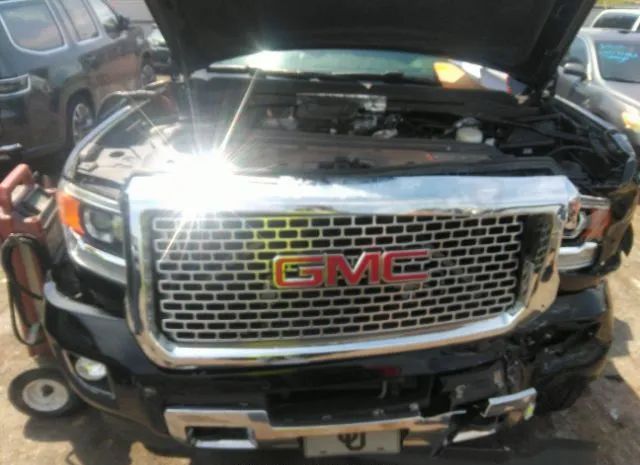 Photo 9 VIN: 1GT12UE86GF220075 - GMC SIERRA 2500HD 