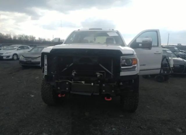 Photo 5 VIN: 1GT12UE86GF274329 - GMC SIERRA 2500HD 