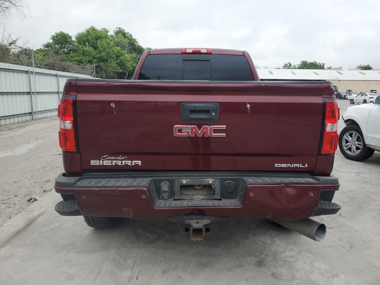 Photo 5 VIN: 1GT12UE86GF306924 - GMC SIERRA 