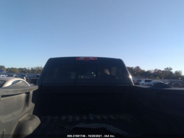 Photo 7 VIN: 1GT12UEG4JF205380 - GMC SIERRA 2500HD 