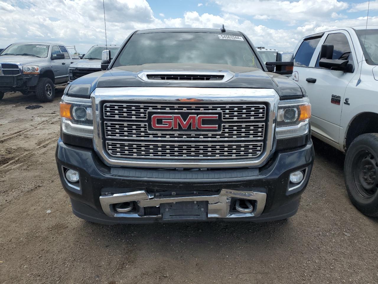 Photo 4 VIN: 1GT12UEY2JF209985 - GMC SIERRA 