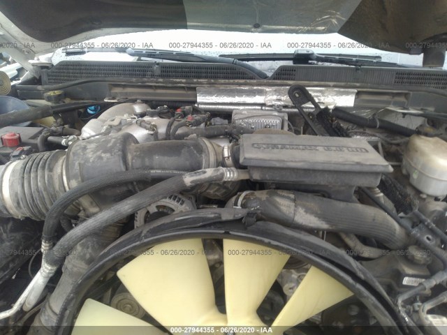 Photo 9 VIN: 1GT12UEY5HF105355 - GMC SIERRA 2500HD 