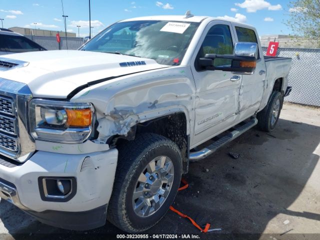 Photo 5 VIN: 1GT12UEY7JF274895 - GMC SIERRA 2500HD 