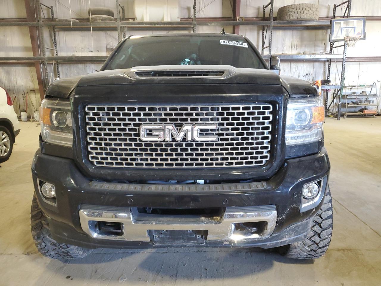 Photo 4 VIN: 1GT12UEY9HF118027 - GMC SIERRA 