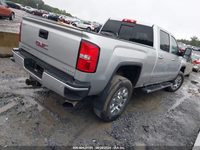 Photo 3 VIN: 1GT12UEY9JF113139 - GMC SIERRA 