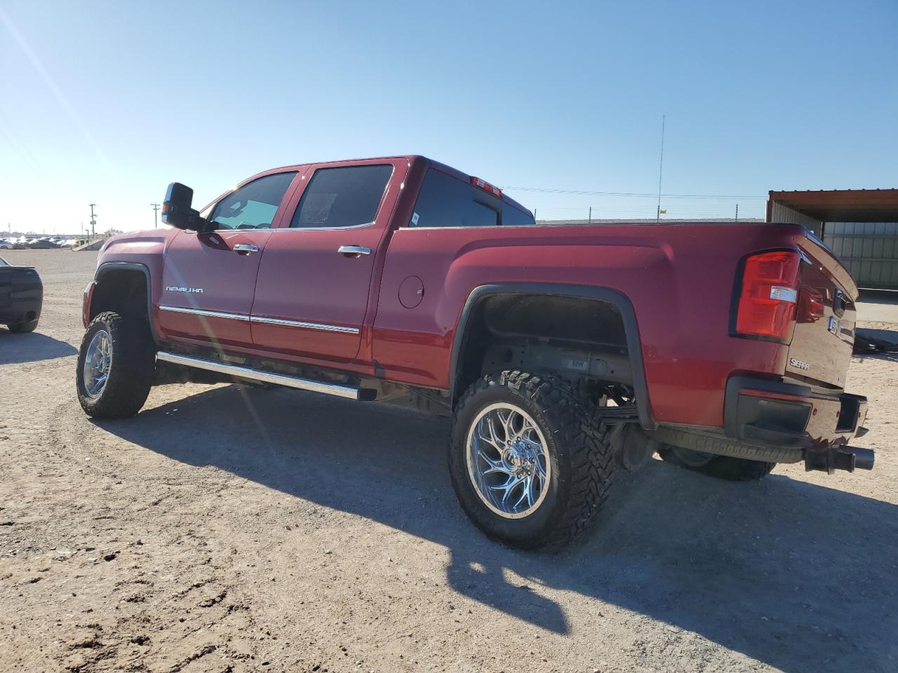 Photo 1 VIN: 1GT12UEY9JF257239 - GMC SIERRA 