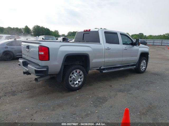 Photo 3 VIN: 1GT12UEYXJF120486 - GMC SIERRA 2500HD 