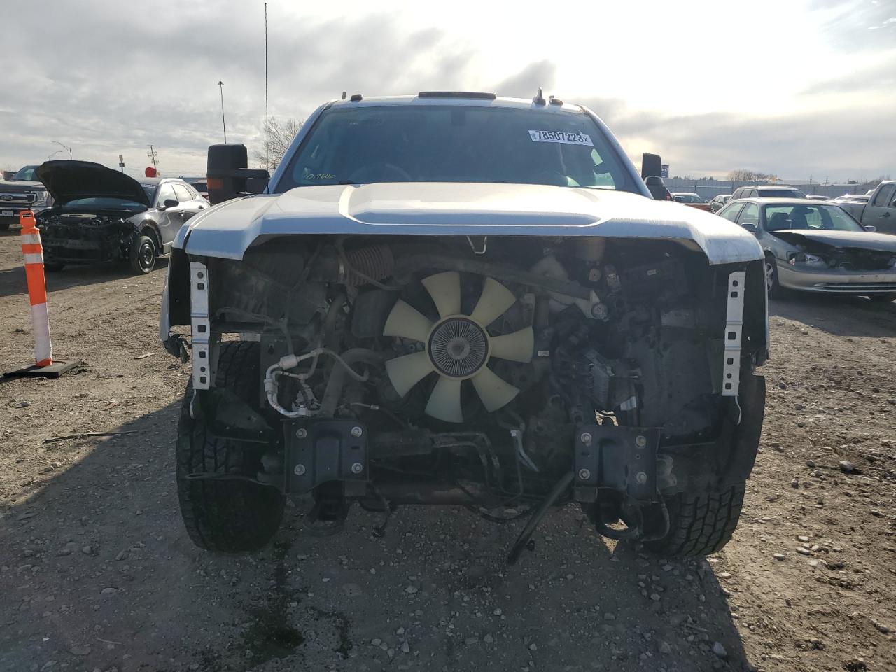 Photo 4 VIN: 1GT12XEG7FF672818 - GMC SIERRA 