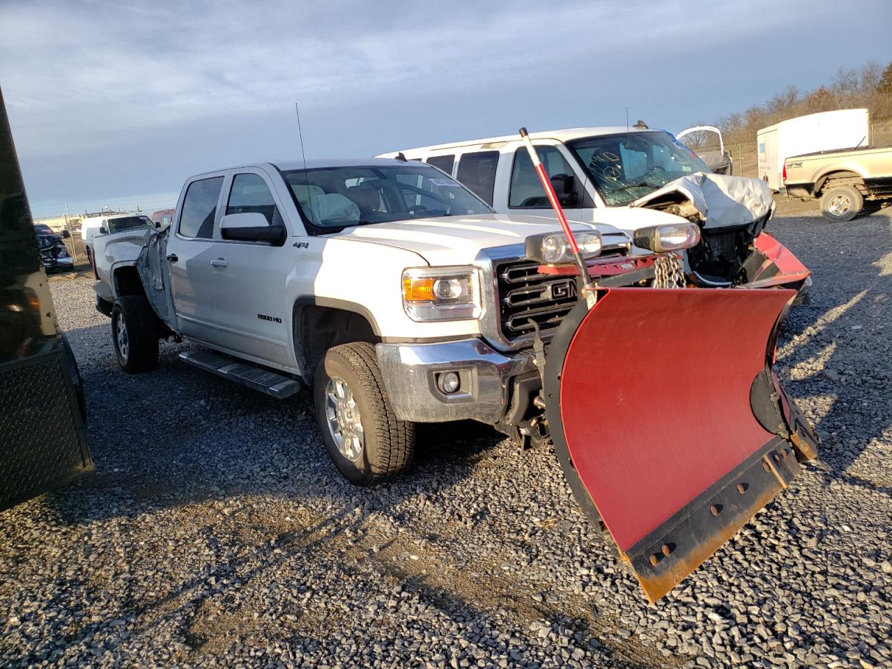 Photo 3 VIN: 1GT12YEG1FF175284 - GMC SIERRA 