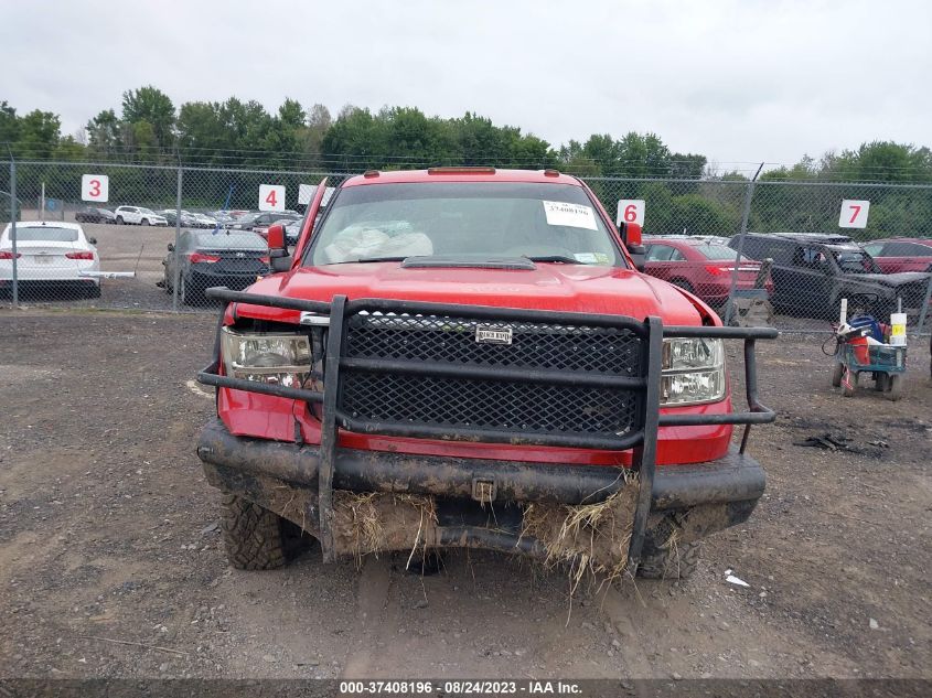 Photo 11 VIN: 1GT12ZC84DF100111 - GMC SIERRA 