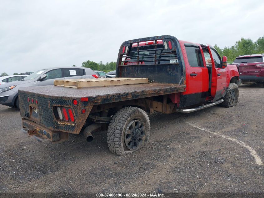 Photo 3 VIN: 1GT12ZC84DF100111 - GMC SIERRA 