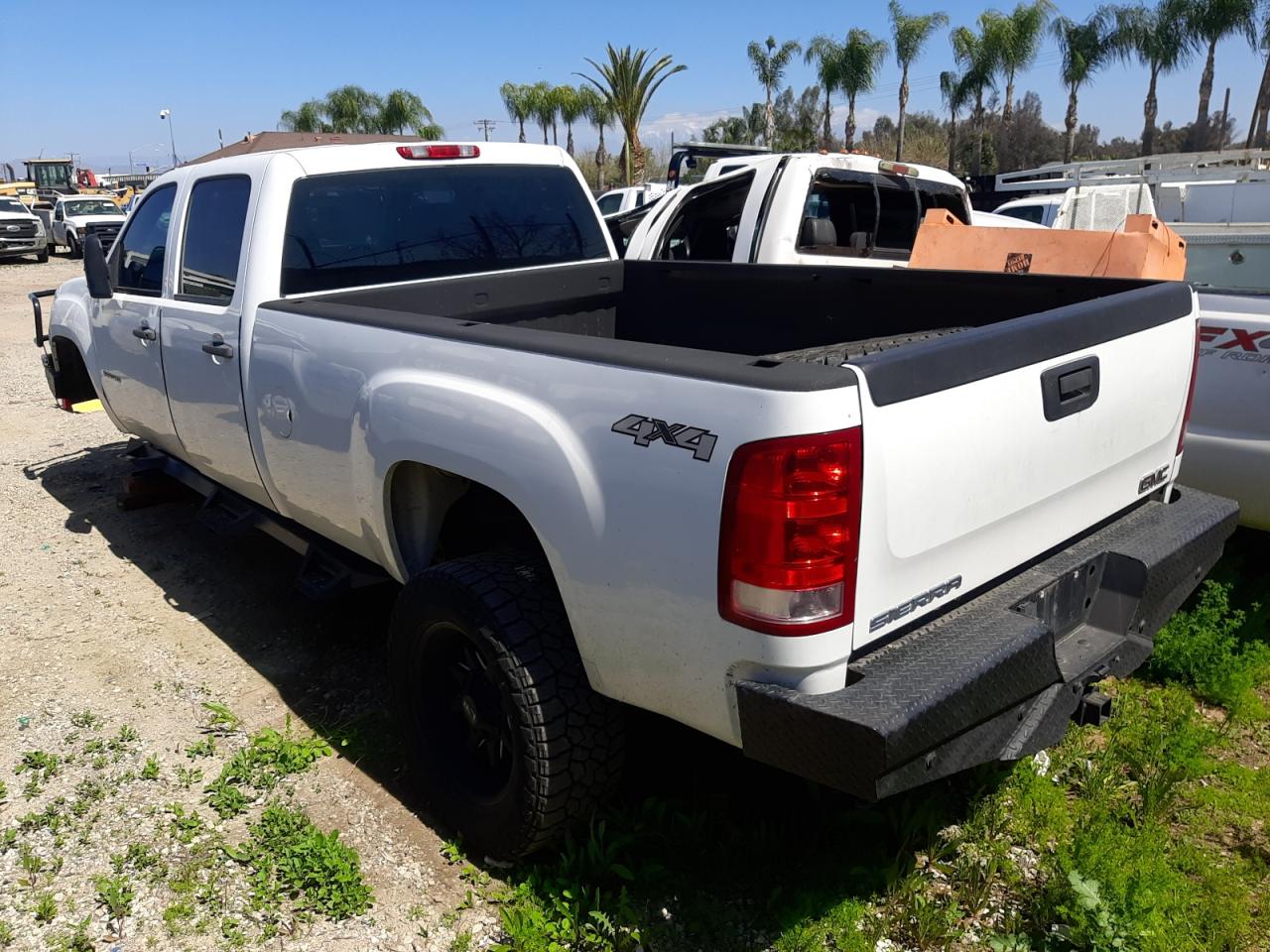 Photo 1 VIN: 1GT12ZC85CF229702 - GMC SIERRA K25 