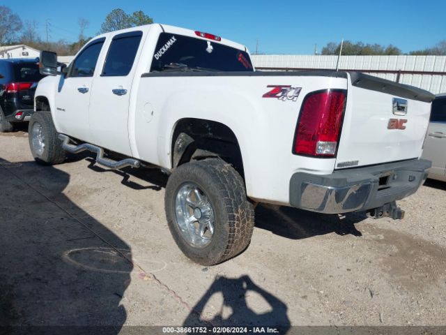 Photo 2 VIN: 1GT12ZC88BF162964 - GMC SIERRA 2500HD 