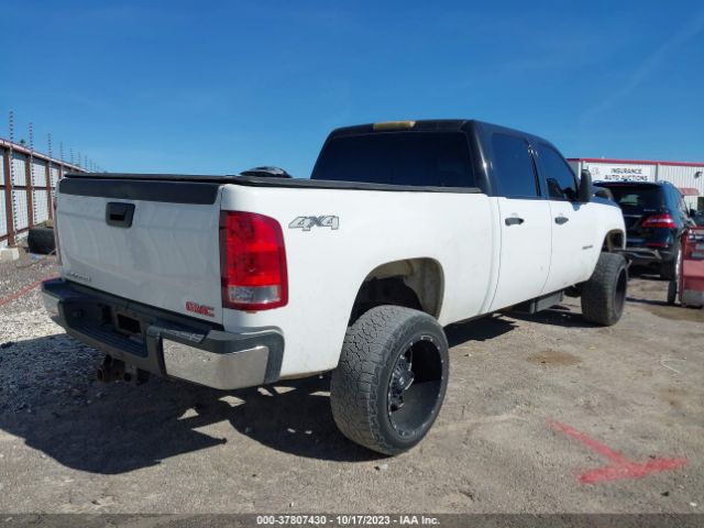 Photo 3 VIN: 1GT12ZC88EF176934 - GMC SIERRA 2500HD 