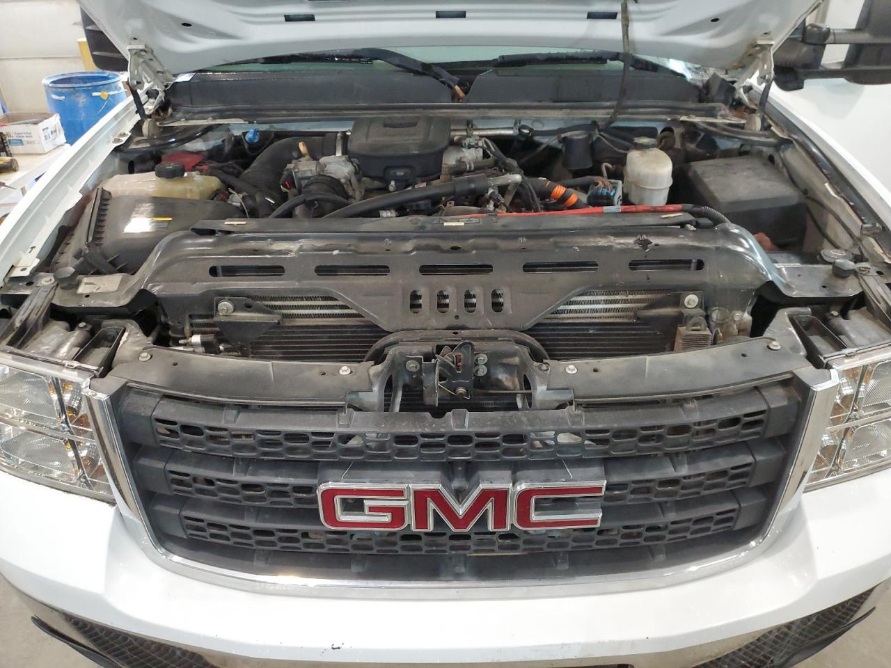 Photo 10 VIN: 1GT12ZC89DF110987 - GMC SIERRA 