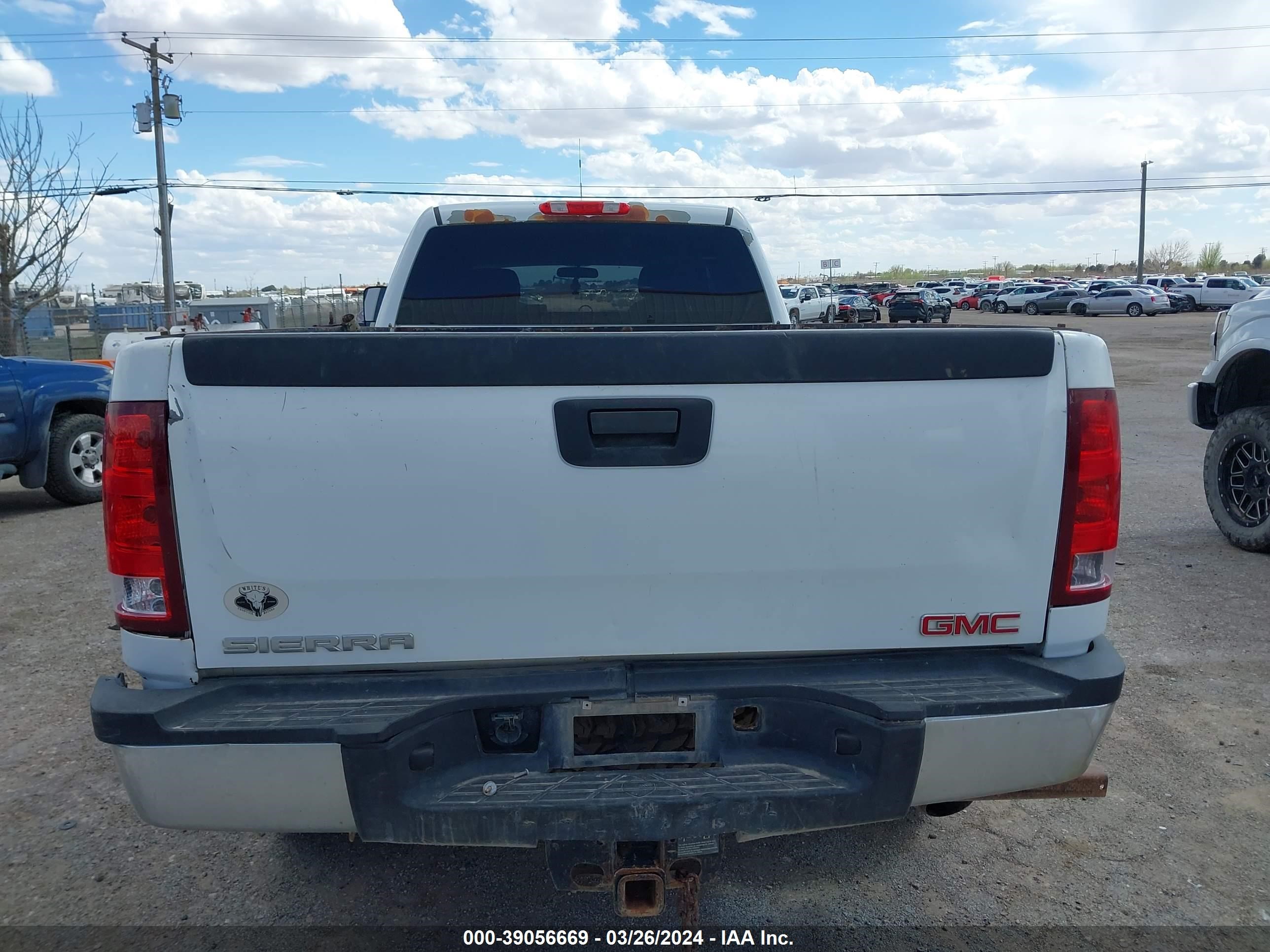 Photo 15 VIN: 1GT12ZCG5DF194331 - GMC SIERRA 