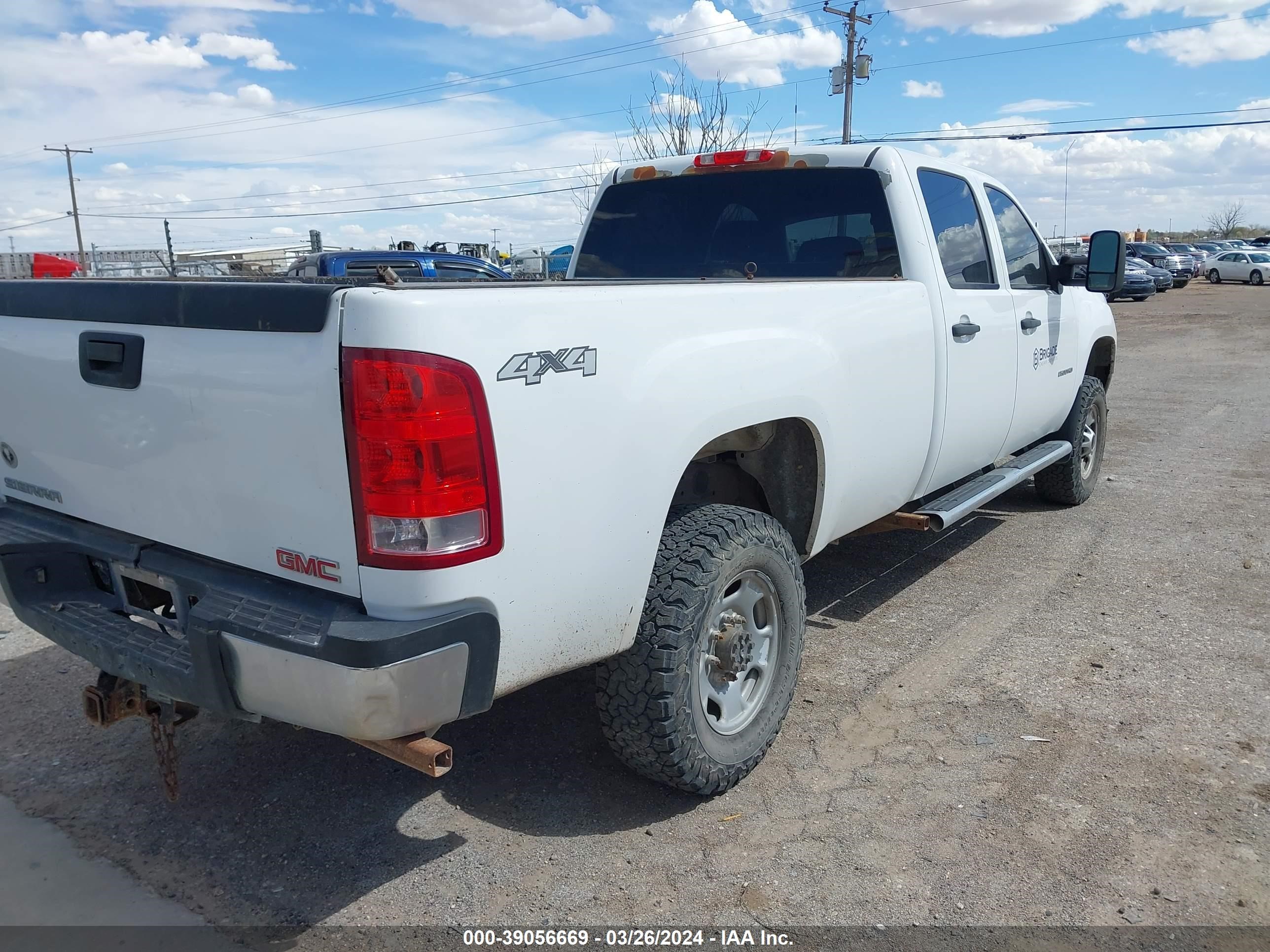 Photo 3 VIN: 1GT12ZCG5DF194331 - GMC SIERRA 