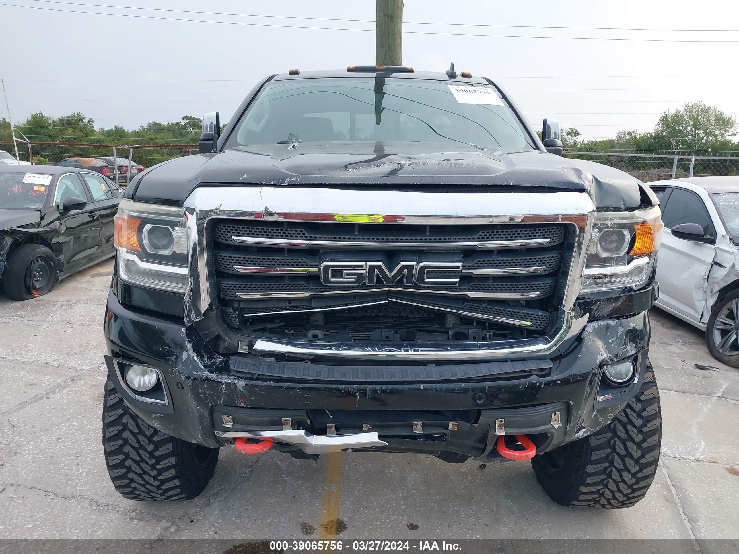 Photo 11 VIN: 1GT12ZE82FF518246 - GMC SIERRA 