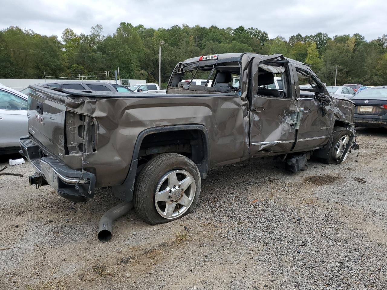 Photo 2 VIN: 1GT12ZE86FF145986 - GMC SIERRA 