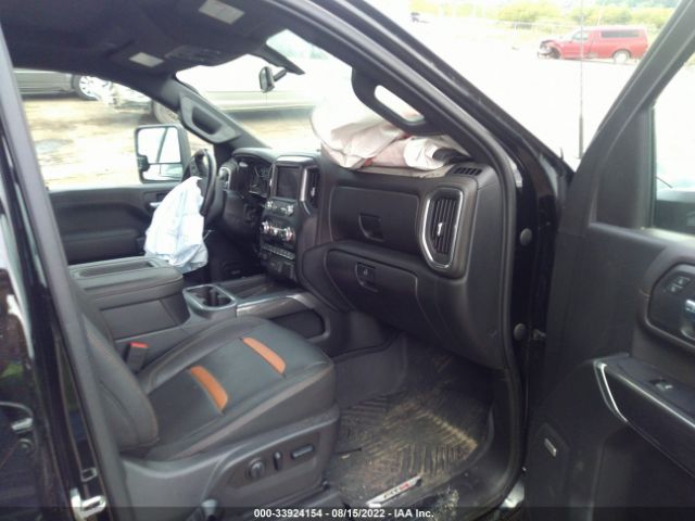 Photo 4 VIN: 1GT19PEY6LF118475 - GMC SIERRA 2500HD 