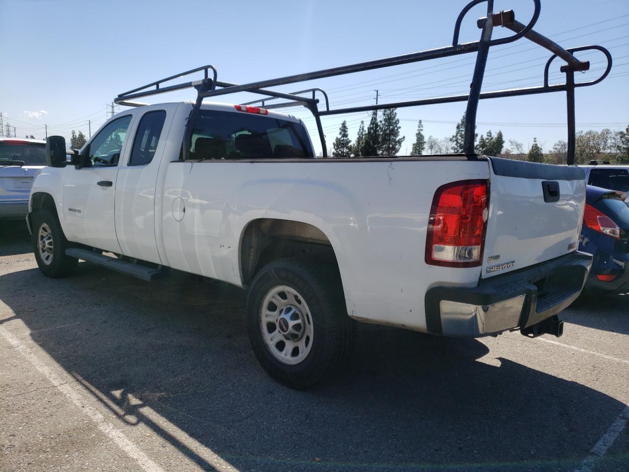 Photo 1 VIN: 1GT212CG3CZ114682 - GMC SIERRA 