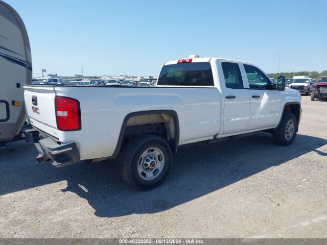 Photo 3 VIN: 1GT21REG5GZ214164 - GMC SIERRA 